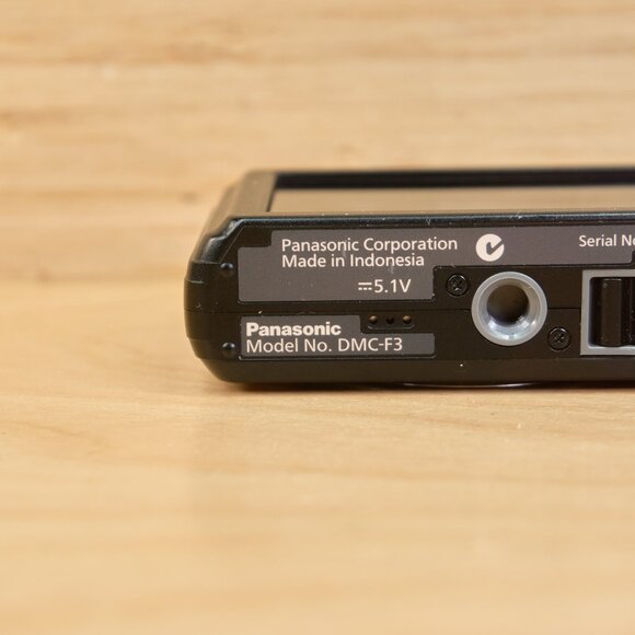 Panasonic Lumix DMC-F3 / 12.1MP Digital Camera / Ultra-Compact / Tested - Picture 8 of 8